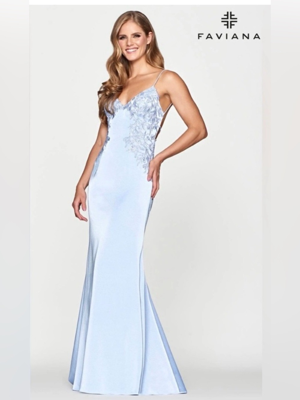 NWT Faviana Light Blue Lace Appliqué Spaghetti Strap Prom Gown